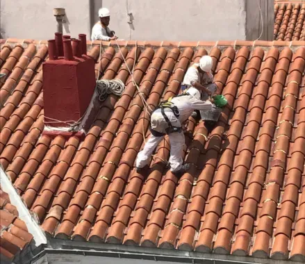 reparaciondetejadosenoviedo asturias 1920w